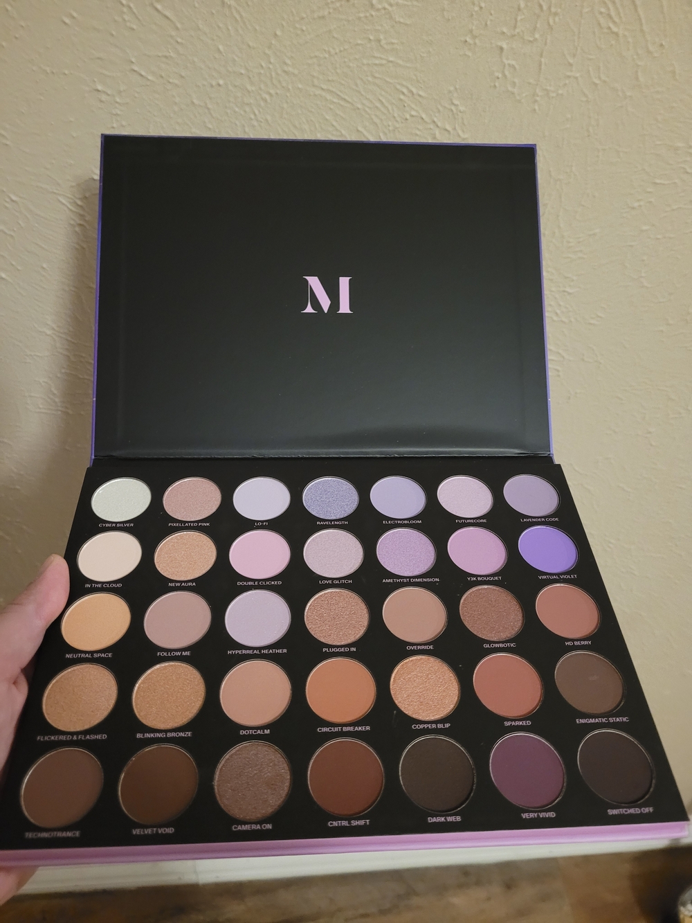 NEW IMITATION Morphe Lavender & Neutral 35-Pan Eyeshadow Palette
